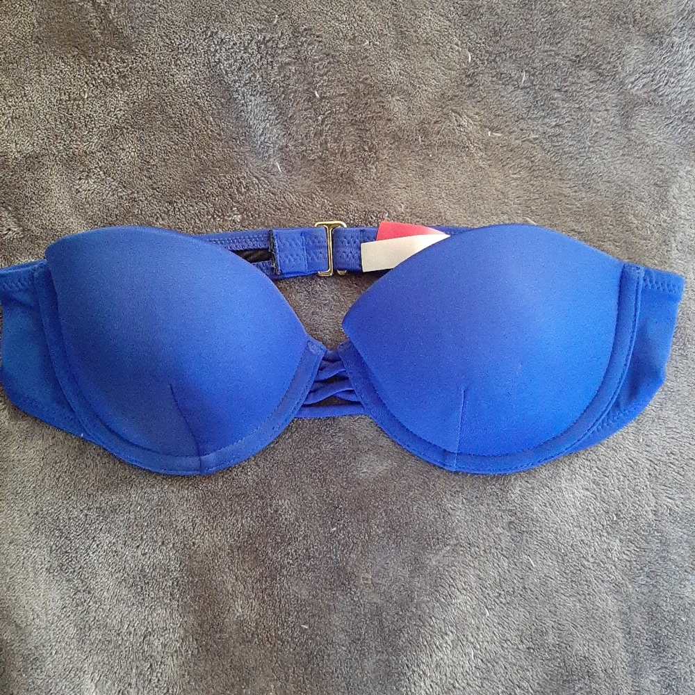 Victoria Secret swim top 32b